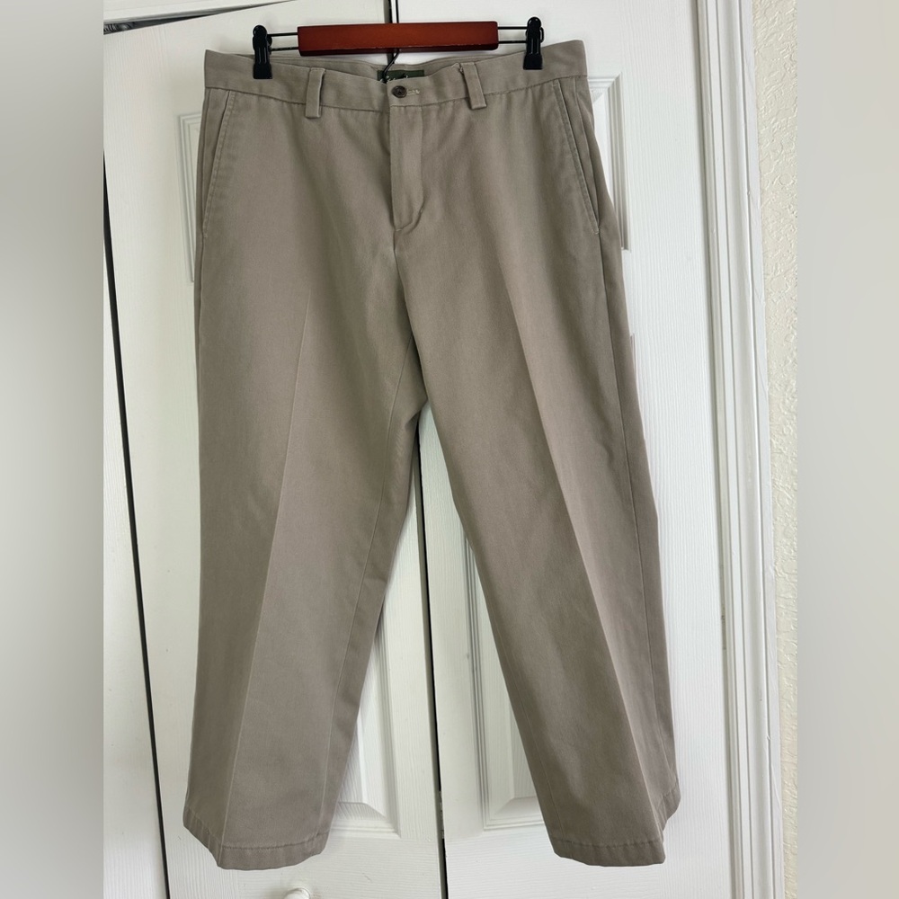 Eddie Bauer Pants Mens Size 34 Khaki Flat Front Wrinkle Resistant Classic Fit